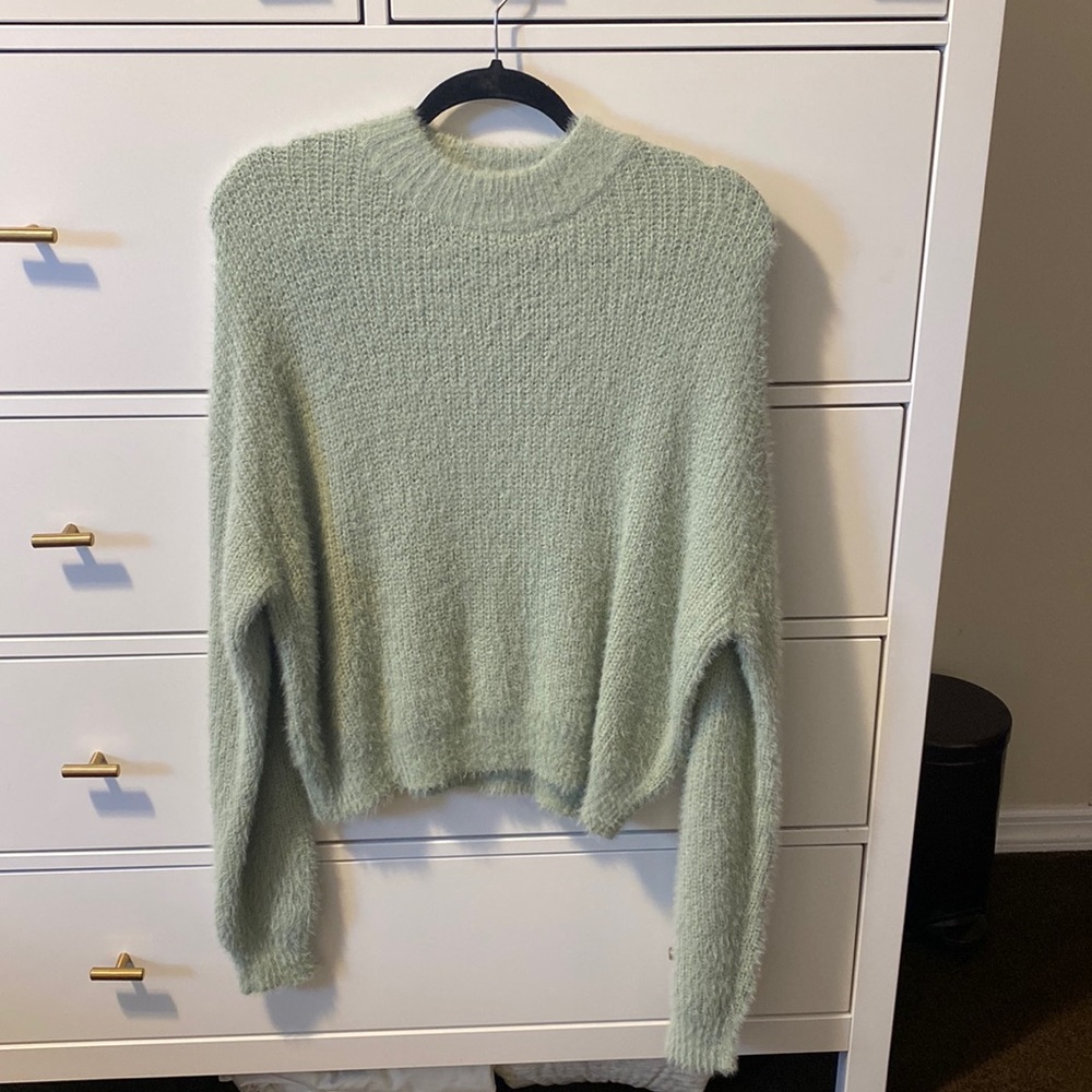 Medium Audrey 3+1 Green Sweater